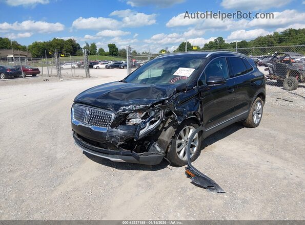 5LMCJ2C92KUL37581 2019 LINCOLN MKC Black Front left