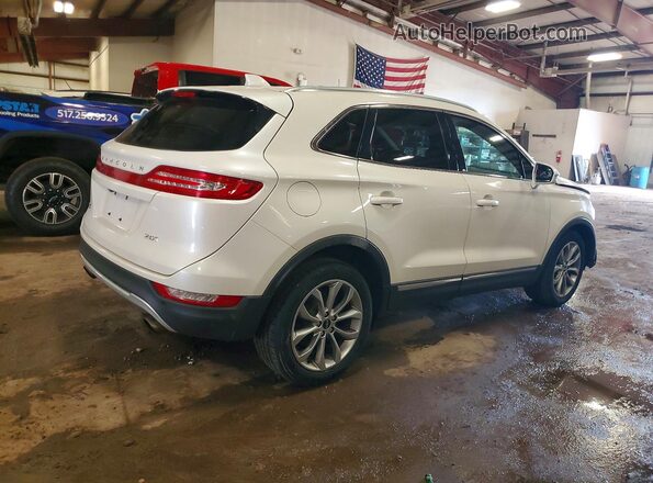 5LMCJ2C95HUL69062 2017 LINCOLN MKC Cream Задня права чверть