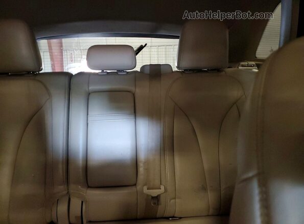 5LMCJ2C95HUL69062 2017 LINCOLN MKC Cream Вид задніх сидінь