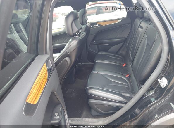 5LMCJ2C96GUJ20610 2016 LINCOLN MKC Black VIN կոդի պիտակի տեսք