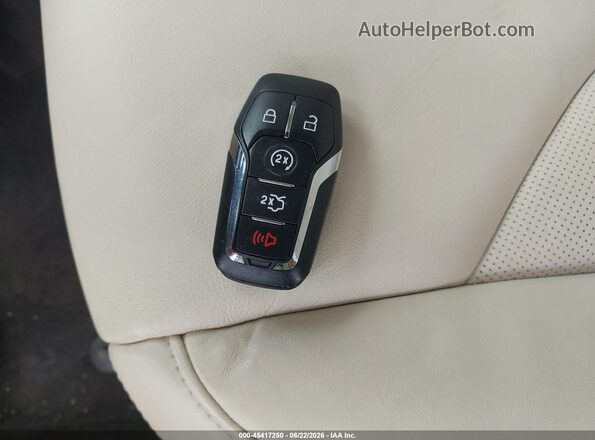 5LMCJ2C96GUJ31039 2016 LINCOLN MKC Красный Вид панели приборов