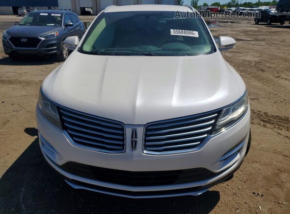 5LMCJ2C96HUL17066 2017 LINCOLN MKC White Front view