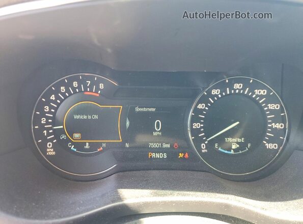 5LMCJ2C96HUL17066 2017 LINCOLN MKC White Instrument cluster view