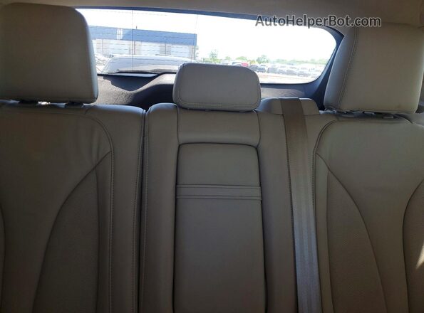 5LMCJ2C96HUL17066 2017 LINCOLN MKC White Rear seats view
