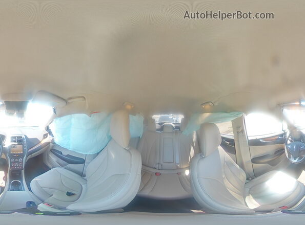 5LMCJ2C96HUL17066 2017 LINCOLN MKC White 360 interior view