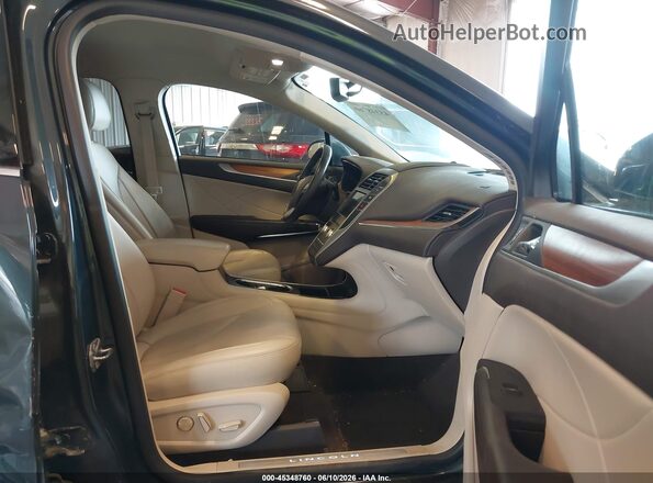 5LMCJ2C97KUL20663 2019 LINCOLN MKC Blue Vista interior delantera