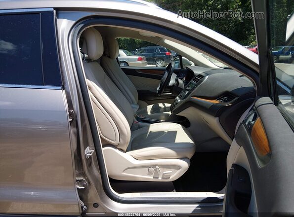 5LMCJ2C99HUL22584 2017 LINCOLN MKC Gray Սալոնի դիմացի տեսք