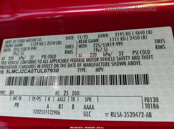 5LMCJ2CA0TUL07930 2026 LINCOLN CORSAIR Red Vista del compartimento del motor