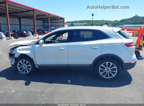 5LMCJ2D94KUL44403 2019 LINCOLN MKC White 
