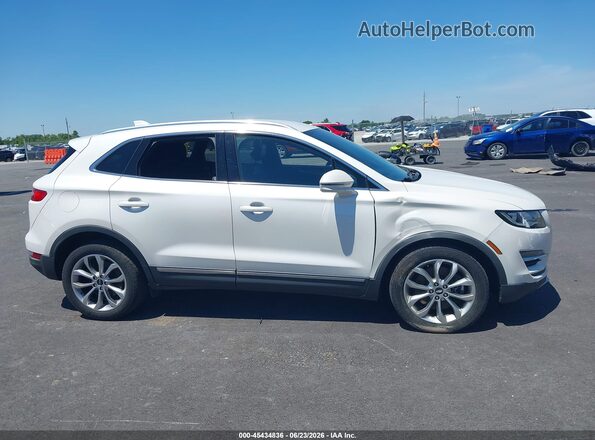 5LMCJ2D94KUL44403 2019 LINCOLN MKC White Widok wnętrza 360 stopni