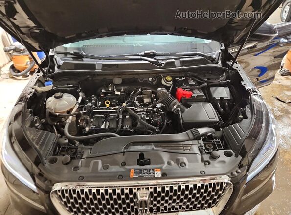 5LMCJ2D96LUL29838 2020 LINCOLN CORSAIR Black Widok komory silnika