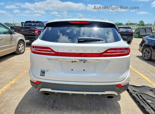 5LMCJ2D99KUL51542 2019 LINCOLN MKC White უკანა ხედი