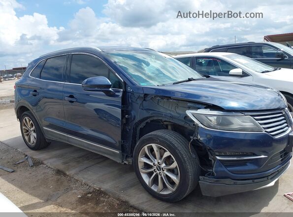 5LMCJ2D9XGUJ15294 2016 LINCOLN MKC Blue Вид задньої частини салону