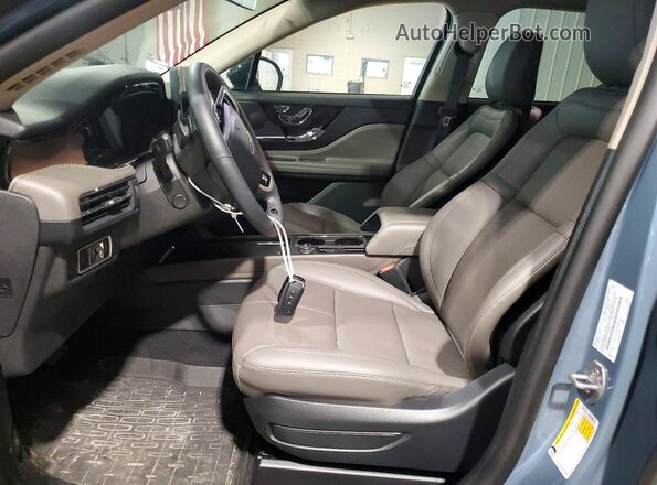 5LMCJ2DA4SUL22945 2025 LINCOLN CORSAIR Blue Front interior view