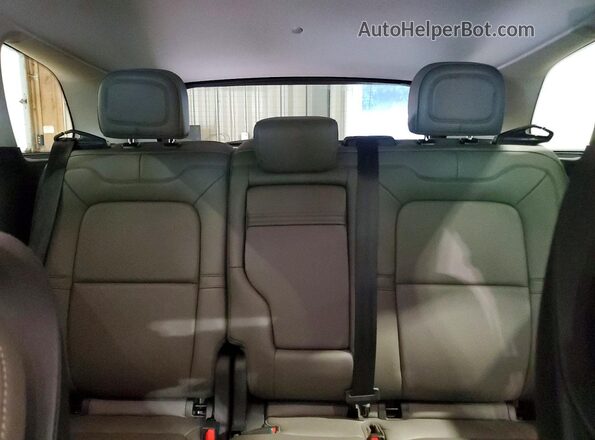 5LMCJ2DA4SUL22945 2025 LINCOLN CORSAIR Blue Rear seats view