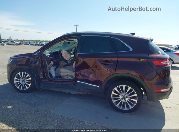 5LMCJ3C94HUL04967 2017 LINCOLN MKC Burgundy 360 interior view