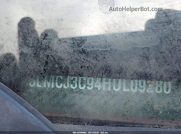 5LMCJ3C94HUL09280 2017 LINCOLN MKC Burgundy Engine compartment view