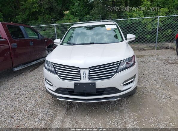 5LMCJ3C96HUL19390 2017 LINCOLN MKC White Вид задньої частини салону