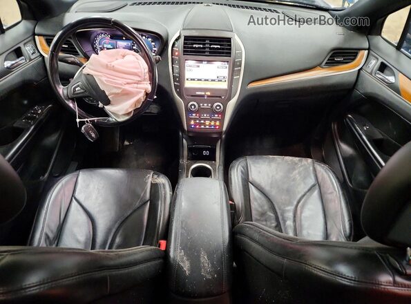 5LMCJ3C98HUL24283 2017 LINCOLN MKC Blue Widok deski rozdzielczej