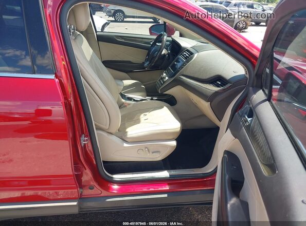 5LMCJ3D91HUL71881 2017 LINCOLN MKC Red წინა სალონის ხედი