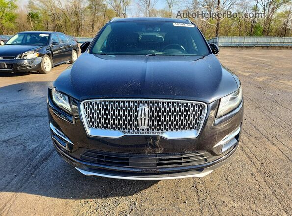 5LMCJ3D94KUL43421 2019 LINCOLN MKC Black Front view
