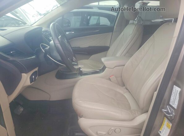 5LMCJ3D95JUL00852 2018 LINCOLN MKC Beige წინა სალონის ხედი
