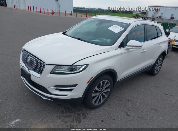 5LMCJ3D95KUL43041 2019 LINCOLN MKC White Առջևի ձախ երեք քառորդ տեսարան