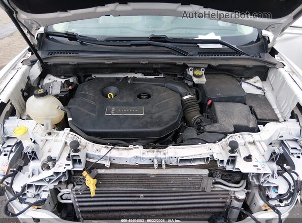 5LMCJ3D97HUL55801 2017 LINCOLN MKC White Вид ззаду