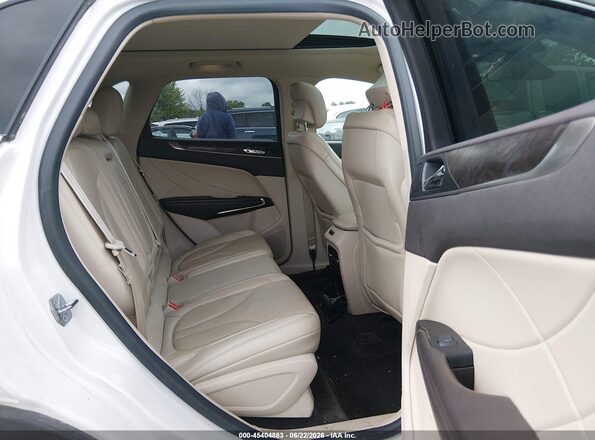 5LMCJ3D97HUL55801 2017 LINCOLN MKC White Вид наклейки з VIN-кодом