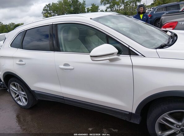 5LMCJ3D97HUL55801 2017 LINCOLN MKC White Панорамний вид салону 360°