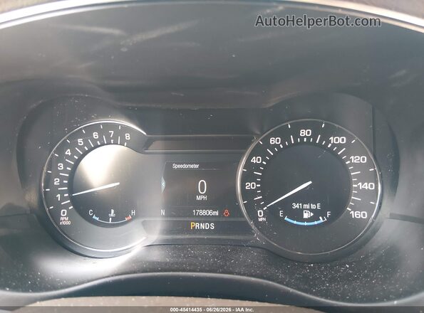 5LMCJ3D99HUL04977 2017 LINCOLN MKC Silver Widok tylnych siedzeń