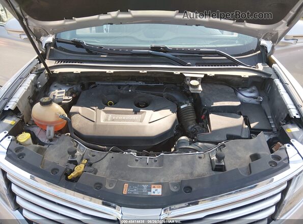 5LMCJ3D99HUL04977 2017 LINCOLN MKC Silver Widok z tyłu