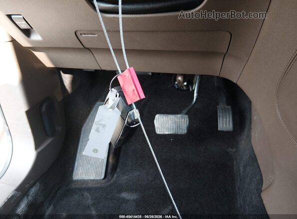 5LMCJ3D99HUL04977 2017 LINCOLN MKC Silver Widok deski rozdzielczej