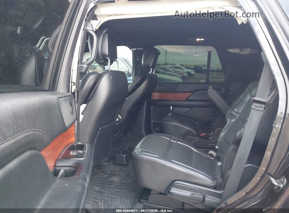 5LMJJ2HT6KEL05853 2019 LINCOLN NAVIGATOR Черный Вид наклейки с VIN-кодом