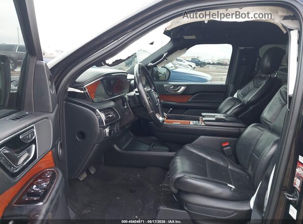 5LMJJ2HT6KEL05853 2019 LINCOLN NAVIGATOR Черный Вид салона спереди