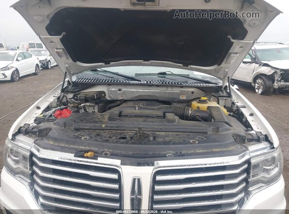 5LMJJ2HT8HEL02249 2017 LINCOLN NAVIGATOR Белый Вид сзади