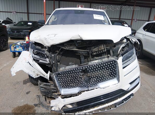 5LMJJ2HT9KEL16362 2019 LINCOLN NAVIGATOR White უკანა სალონის ხედი