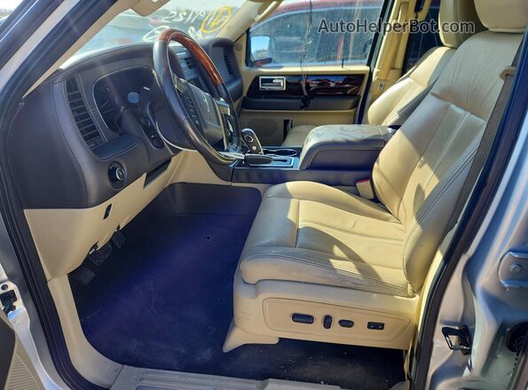 5LMJJ2KT5HEL00483 2017 LINCOLN NAVIGATOR Silver Vista interior delantera