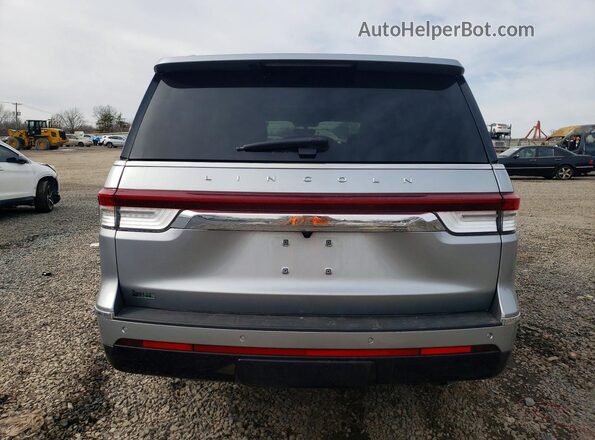 5LMJJ2LG4PEL05982 2023 LINCOLN NAVIGATOR Серебряный Вид сзади