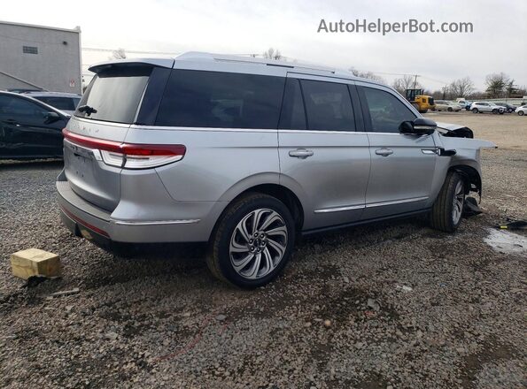 5LMJJ2LG4PEL05982 2023 LINCOLN NAVIGATOR Серебряный Задняя правая четверть