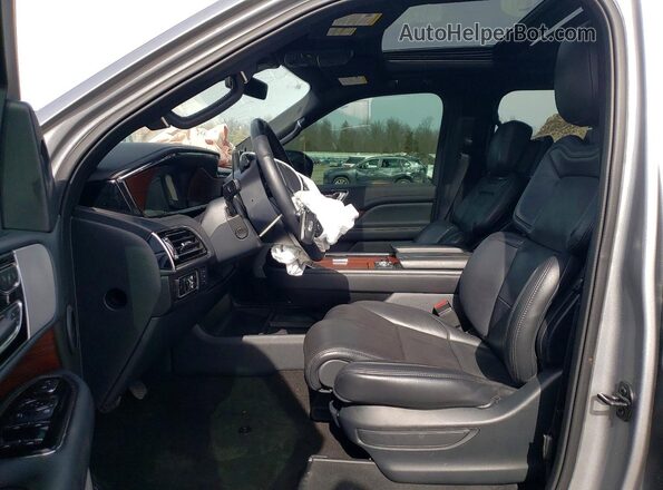 5LMJJ2LG4PEL05982 2023 LINCOLN NAVIGATOR Серебряный Вид салона спереди