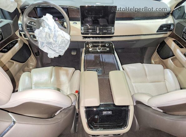 5LMJJ2LG6PEL04123 2023 LINCOLN NAVIGATOR White Vista del salpicadero