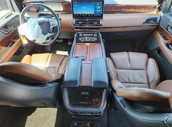 5LMJJ2LG7PEL10433 2023 LINCOLN NAVIGATOR Black Widok deski rozdzielczej