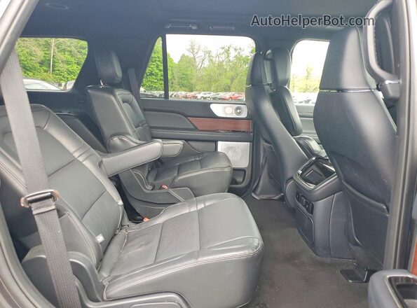 5LMJJ2LGXPEL06067 2023 LINCOLN NAVIGATOR Black Вид задньої частини салону