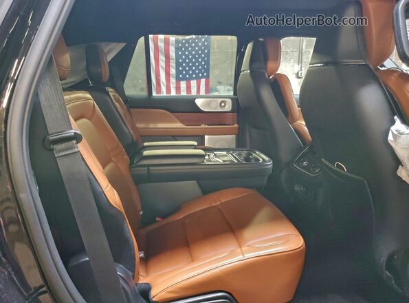 5LMJJ2LT1KEL06058 2019 LINCOLN NAVIGATOR Black უკანა სალონის ხედი