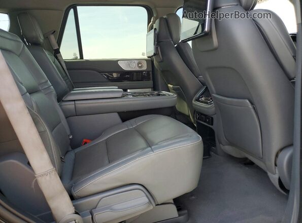 5LMJJ2LT5KEL08962 2019 LINCOLN NAVIGATOR Black უკანა სალონის ხედი