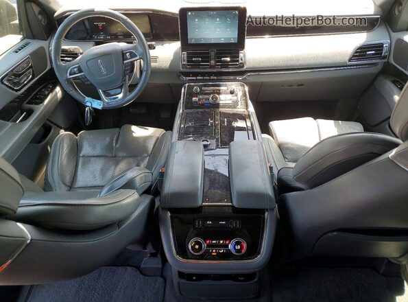 5LMJJ2LT6JEL13411 2018 LINCOLN NAVIGATOR Blue Dashboard view
