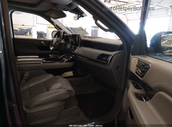 5LMJJ2LT7JEL20187 2018 LINCOLN NAVIGATOR Blue 