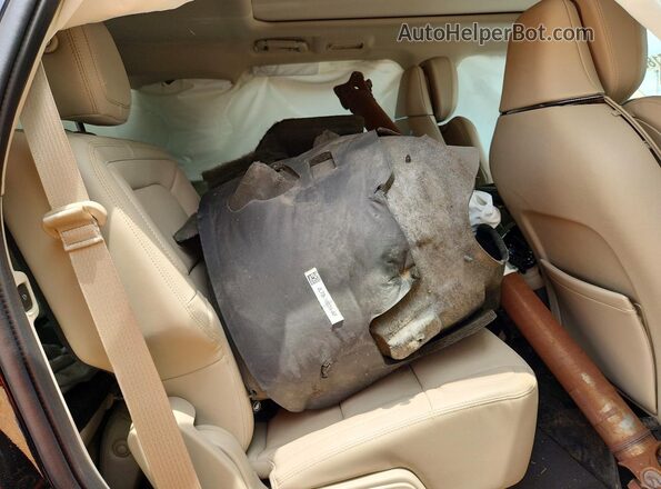 5LMJJ2LT8LEL14398 2020 LINCOLN NAVIGATOR Черный Вид задней части салона