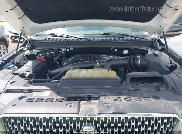 5LMJJ2MT8MEL08021 2021 LINCOLN NAVIGATOR White Հետևի տեսք
